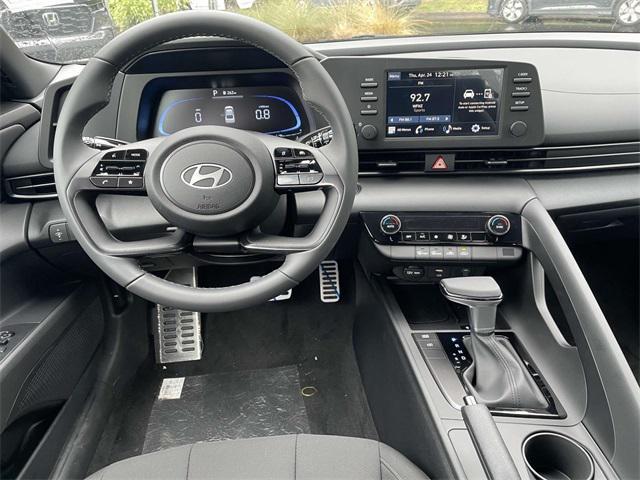 new 2025 Hyundai Elantra car, priced at $25,410