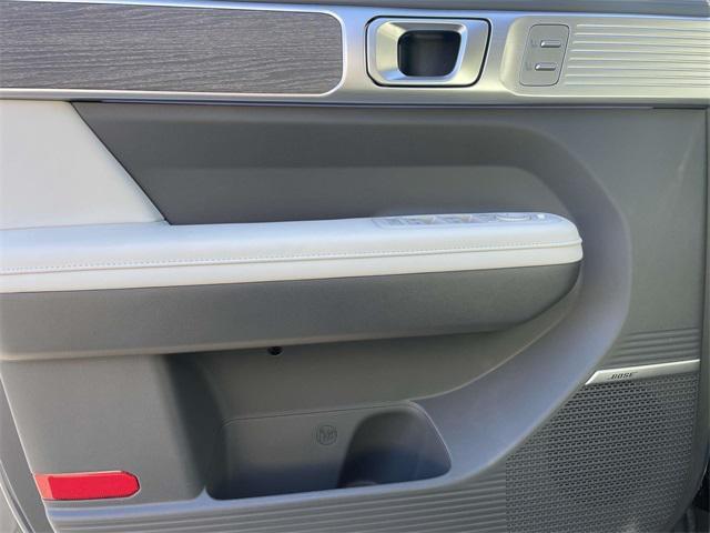 new 2025 Hyundai Santa Fe car, priced at $47,029
