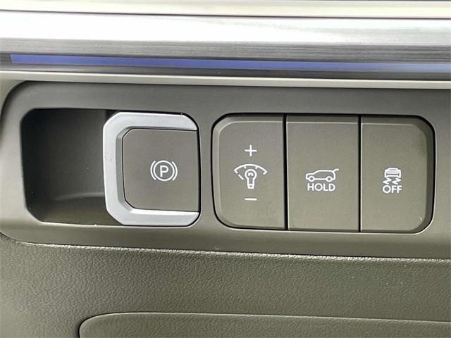 new 2025 Hyundai SANTA FE HEV car, priced at $50,559