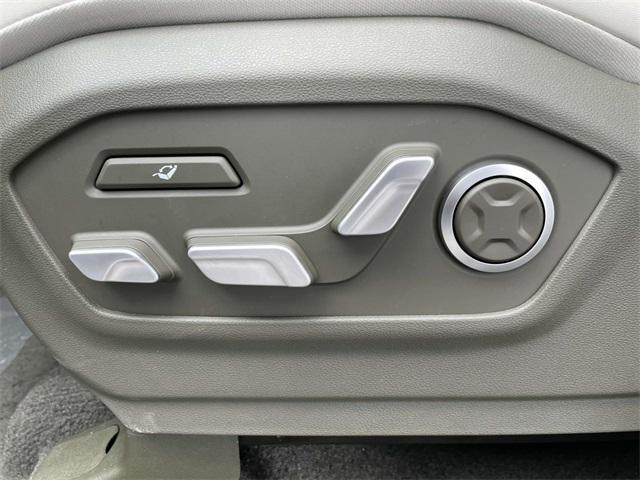 new 2025 Hyundai SANTA FE HEV car, priced at $50,559