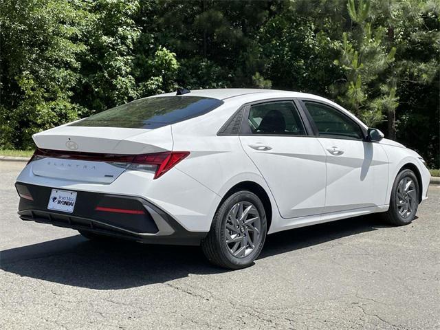 new 2024 Hyundai Elantra HEV car, priced at $26,791