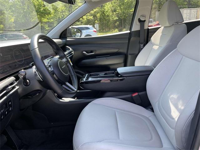 used 2025 Hyundai TUCSON Hybrid car, priced at $35,500