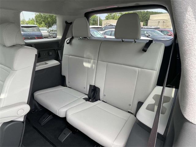 new 2025 Hyundai SANTA FE HEV car, priced at $52,050