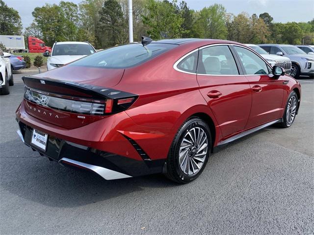 new 2025 Hyundai Sonata Hybrid car, priced at $39,960