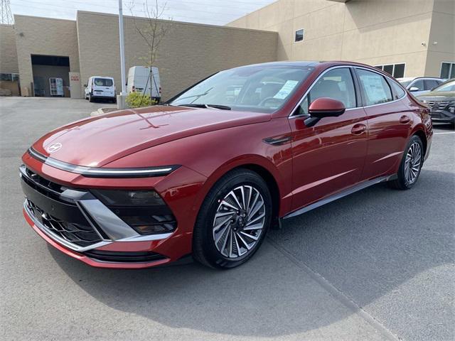 new 2025 Hyundai Sonata Hybrid car, priced at $39,960