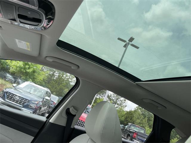new 2025 Hyundai TUCSON Hybrid car, priced at $38,440