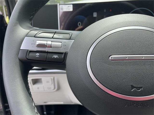 new 2025 Hyundai TUCSON Hybrid car, priced at $38,440
