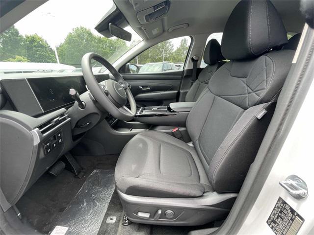 new 2025 Hyundai TUCSON Hybrid car, priced at $35,965