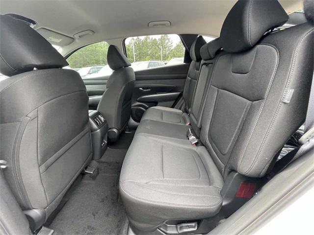 new 2025 Hyundai TUCSON Hybrid car, priced at $35,965
