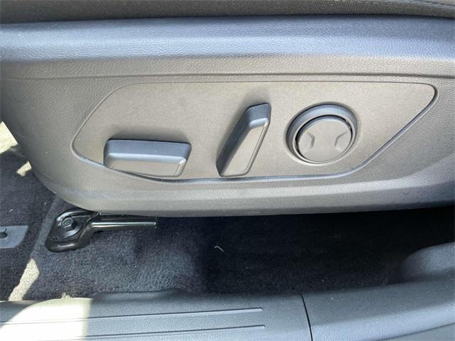 used 2025 Hyundai TUCSON Hybrid car, priced at $35,900
