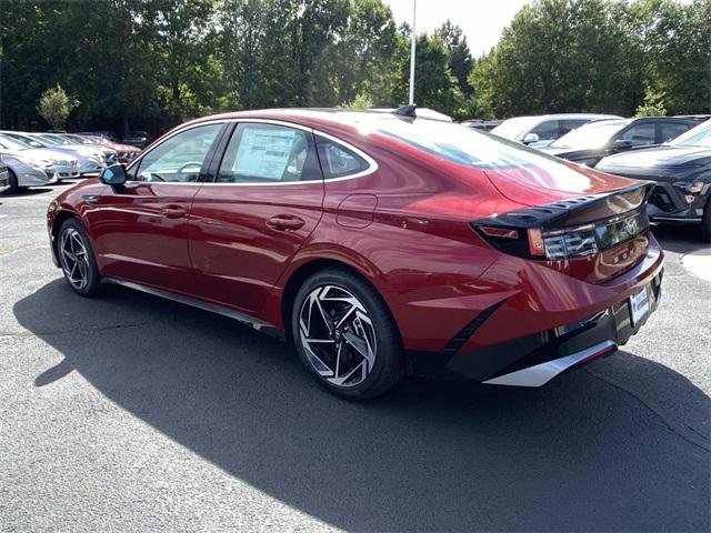 new 2025 Hyundai Sonata car, priced at $33,005