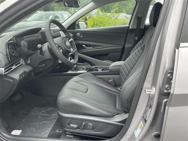 new 2025 Hyundai Elantra car, priced at $28,660
