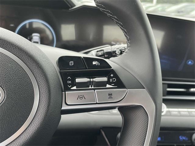 new 2025 Hyundai Elantra car, priced at $28,660