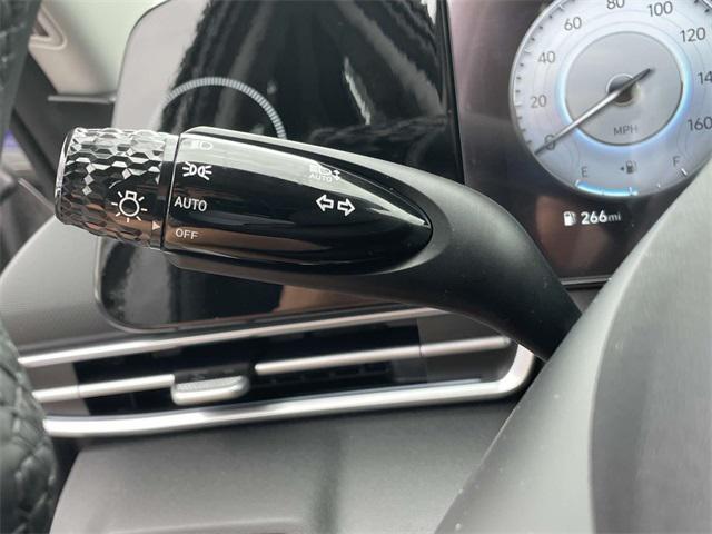 new 2025 Hyundai Elantra car, priced at $28,660