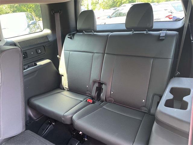 used 2025 Hyundai Santa Fe car, priced at $37,900