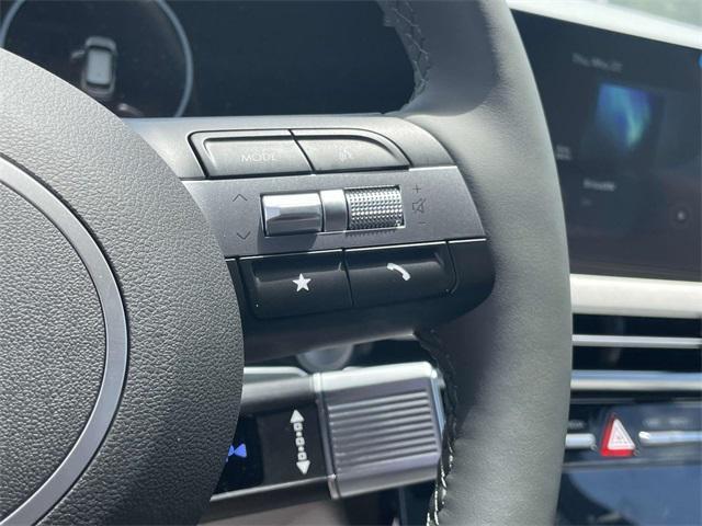 new 2025 Hyundai Tucson car, priced at $41,160