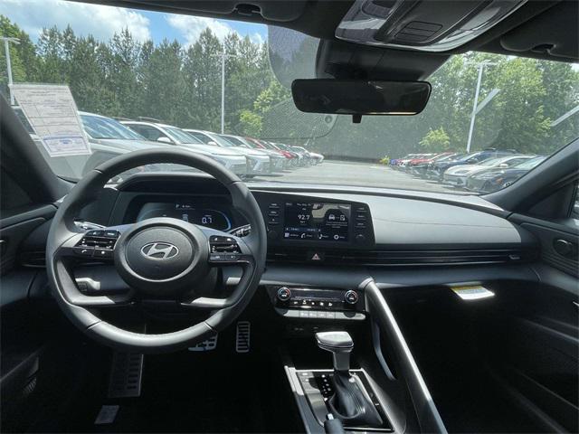 new 2025 Hyundai Elantra car, priced at $25,020
