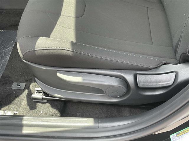 new 2025 Hyundai Elantra car, priced at $25,020