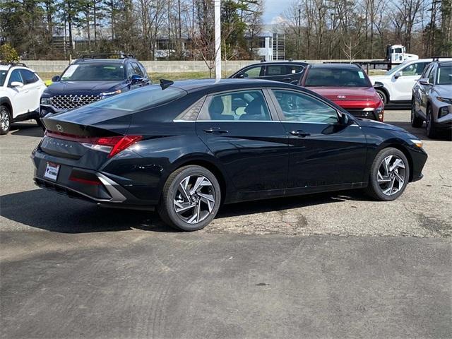 new 2024 Hyundai Elantra car, priced at $27,020