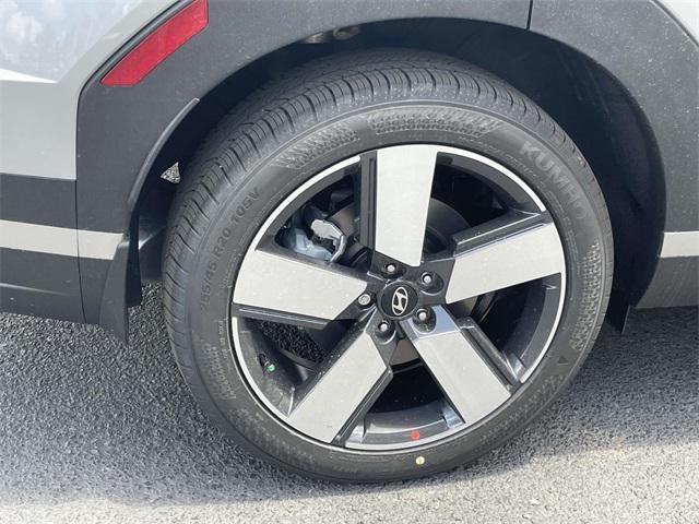 new 2025 Hyundai Santa Fe car, priced at $45,885