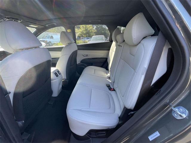 new 2025 Hyundai TUCSON Hybrid car, priced at $43,910