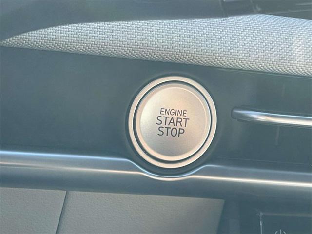 new 2025 Hyundai TUCSON Hybrid car, priced at $43,910