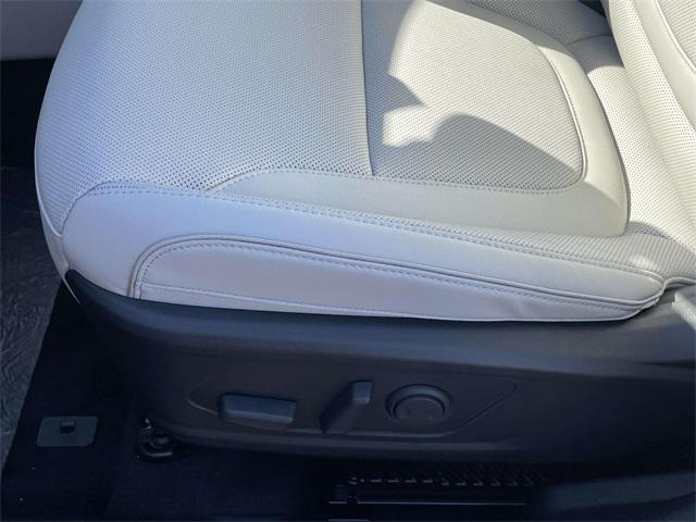 new 2025 Hyundai TUCSON Hybrid car, priced at $43,910