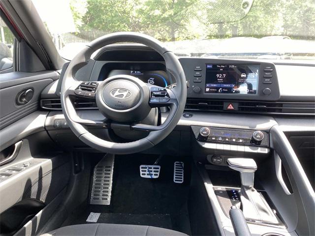 new 2025 Hyundai Elantra car, priced at $25,520