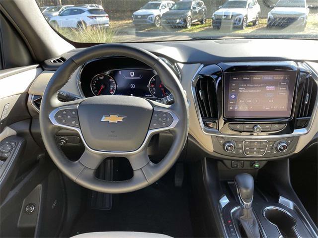 used 2023 Chevrolet Traverse car, priced at $38,900