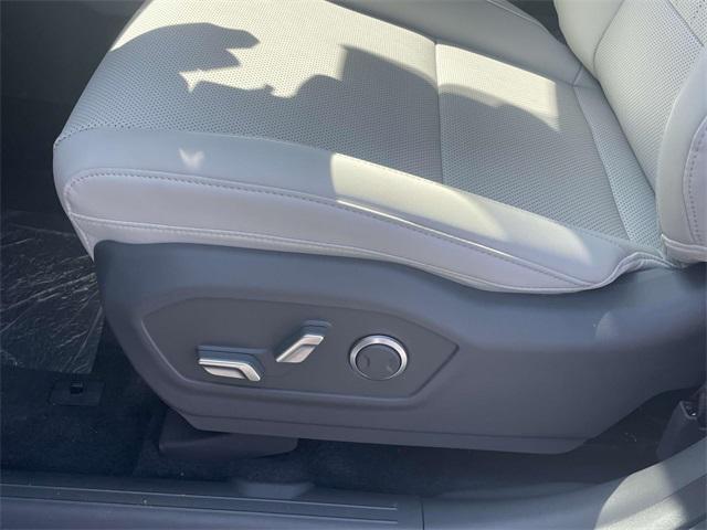new 2025 Hyundai Santa Fe car, priced at $40,475