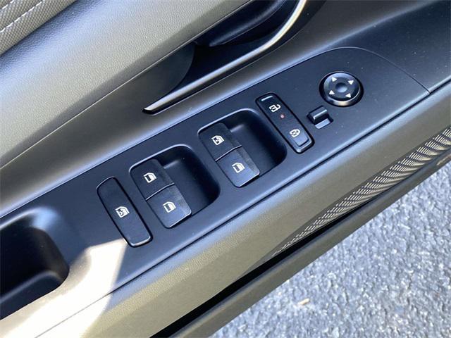 new 2025 Hyundai ELANTRA HEV car, priced at $29,335