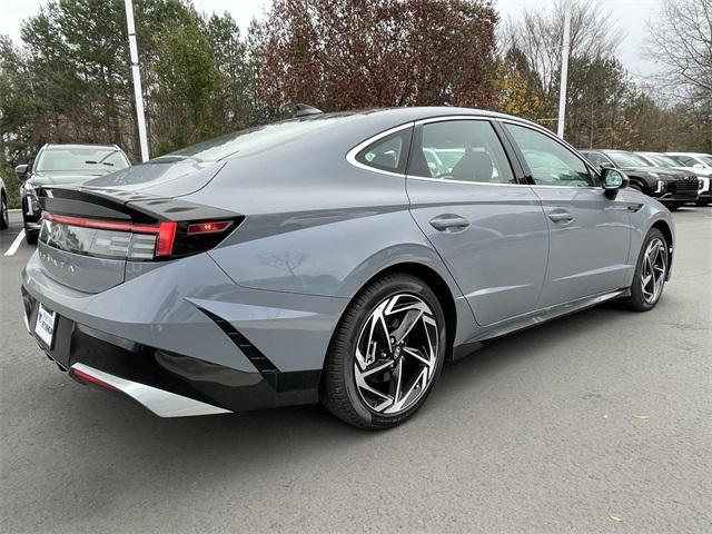 new 2025 Hyundai Sonata car, priced at $32,510