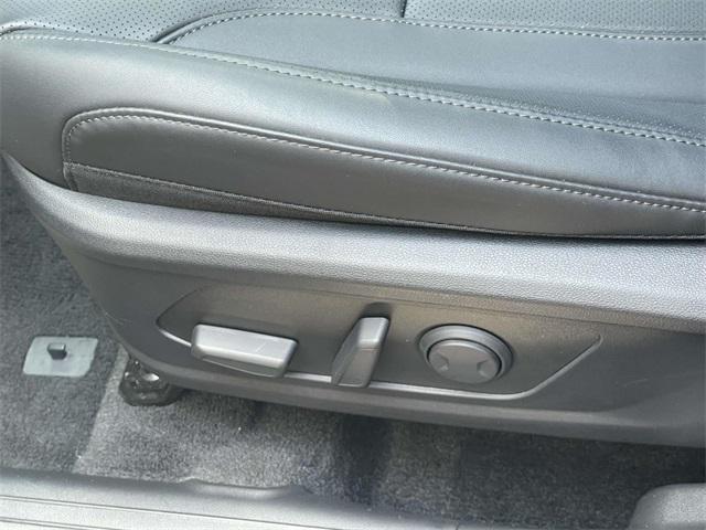 used 2025 Hyundai TUCSON Hybrid car, priced at $33,900