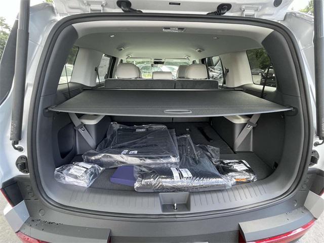 new 2025 Hyundai Santa Fe car, priced at $41,885