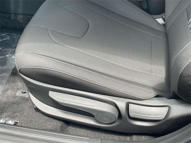 new 2025 Hyundai ELANTRA HEV car, priced at $27,815