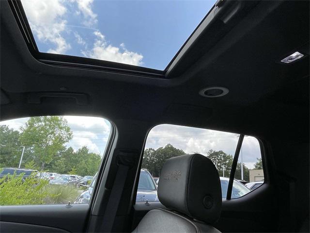 used 2023 Chevrolet Traverse car, priced at $37,900