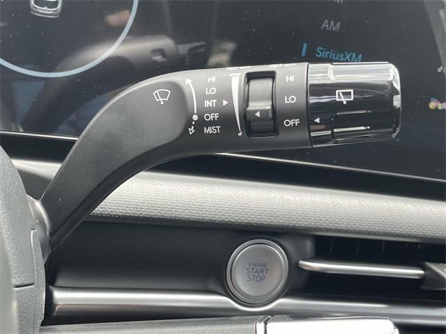 new 2025 Hyundai TUCSON Hybrid car, priced at $38,964