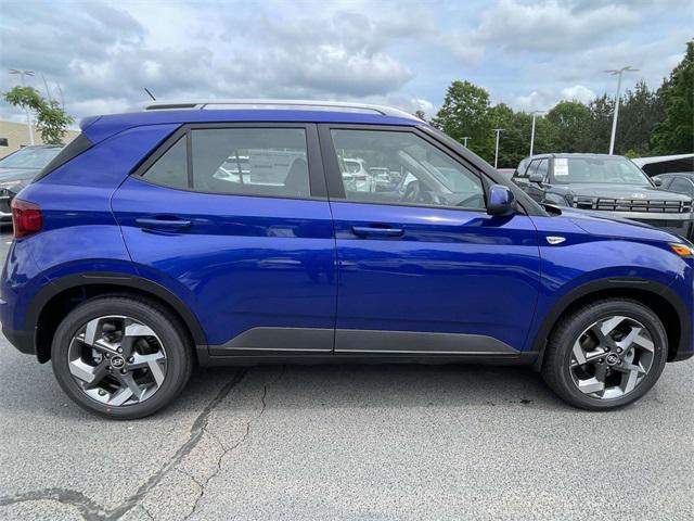 new 2025 Hyundai Venue car, priced at $25,540