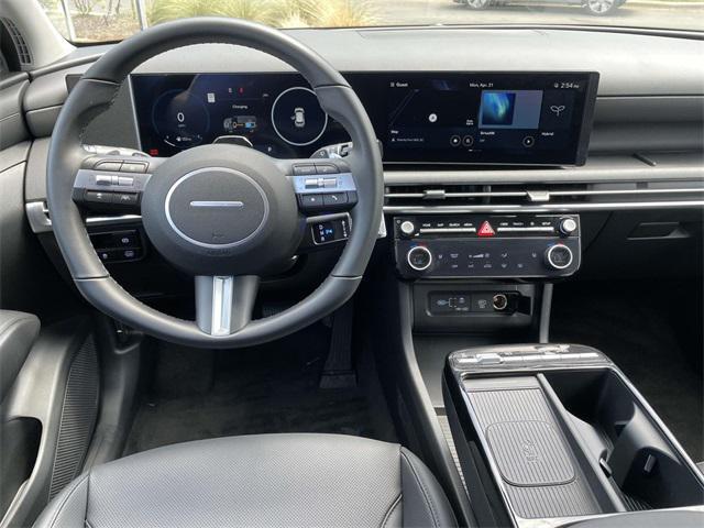 used 2025 Hyundai TUCSON Hybrid car, priced at $35,500