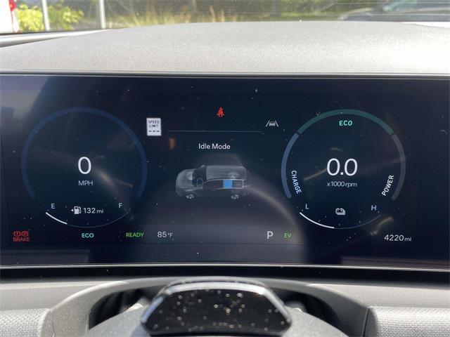 used 2025 Hyundai TUCSON Hybrid car, priced at $35,500