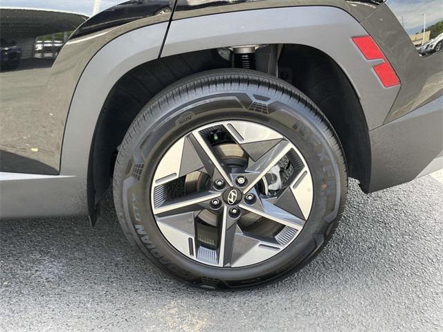 used 2025 Hyundai TUCSON Hybrid car, priced at $35,500