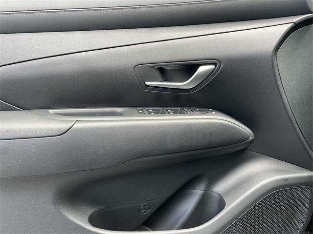 used 2025 Hyundai TUCSON Hybrid car, priced at $35,500
