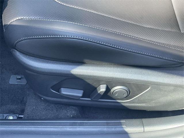 new 2025 Hyundai Elantra car, priced at $29,190