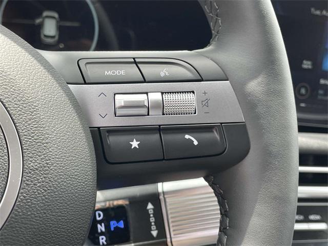 new 2025 Hyundai TUCSON Hybrid car, priced at $43,585