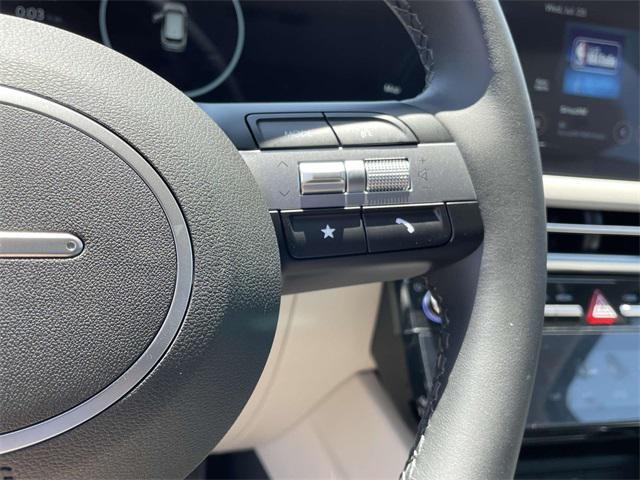 new 2025 Hyundai Tucson car, priced at $35,640