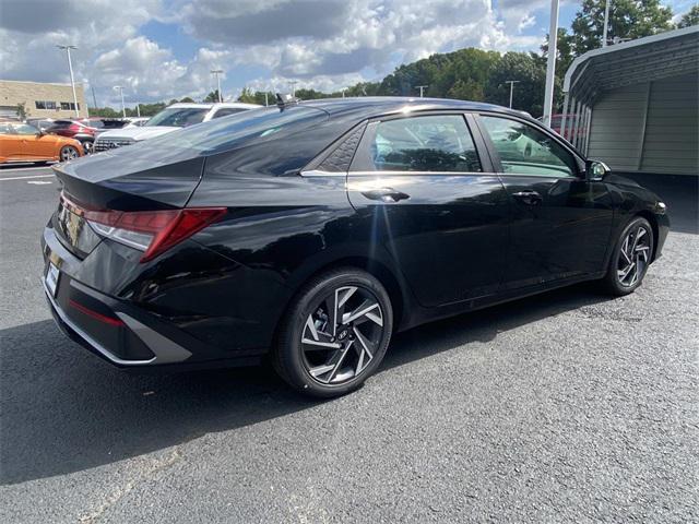 new 2025 Hyundai Elantra car, priced at $27,140