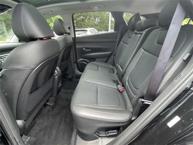 used 2025 Hyundai TUCSON Hybrid car, priced at $31,900