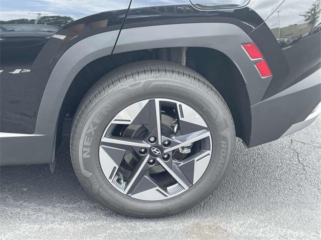 used 2025 Hyundai TUCSON Hybrid car, priced at $31,900