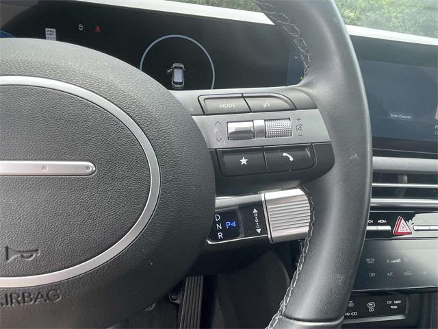 used 2025 Hyundai TUCSON Hybrid car, priced at $31,900