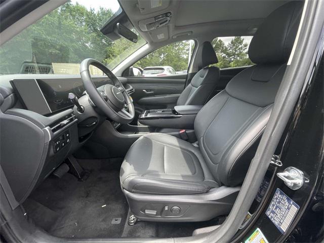 used 2025 Hyundai TUCSON Hybrid car, priced at $31,900